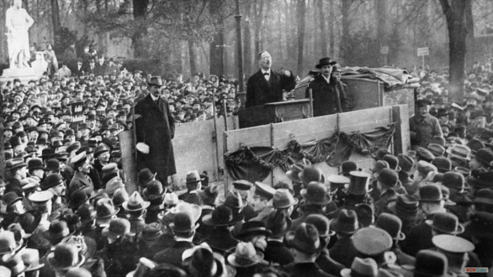 bundesarchi berlin_kundgebung_im_tiergarten_liebknecht